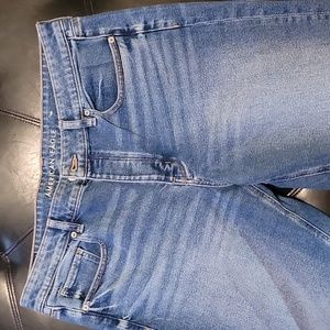 American Eagle New without tags Stretch Tomgirl Jeans size 16